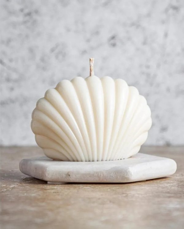 Shell Candles | White | Set of 2 | 7.87 x 3.81 x 7.87 cm   3.1 x 2 x 3.1 inches For Sale