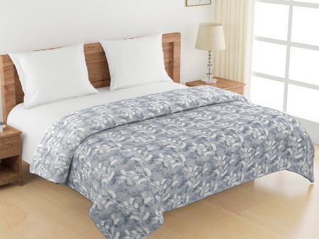 Veda Stylish Leaf Cotton Double Bed Size Quilt | 100 x 90 inches For Sale