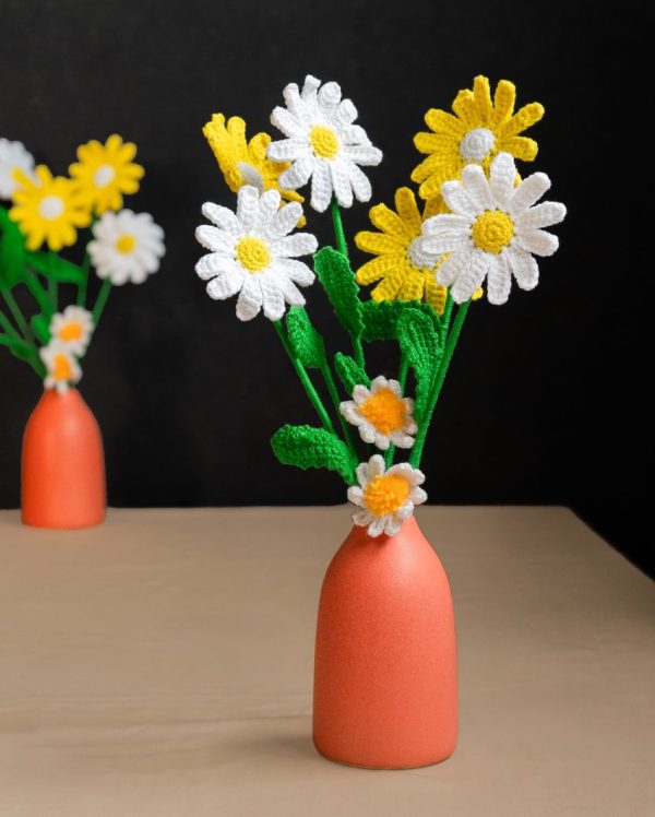 Delightful Daisy Vase and Flower Combo | 10 x 7 x 12 cm 4 x 3 x 5 inches Supply